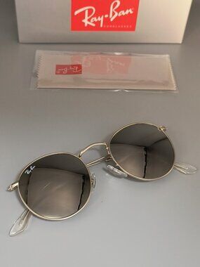 Unused Ray-Ban RB3447 Round Metal Women's Silver Frame Silver Mirror Lens 50-21